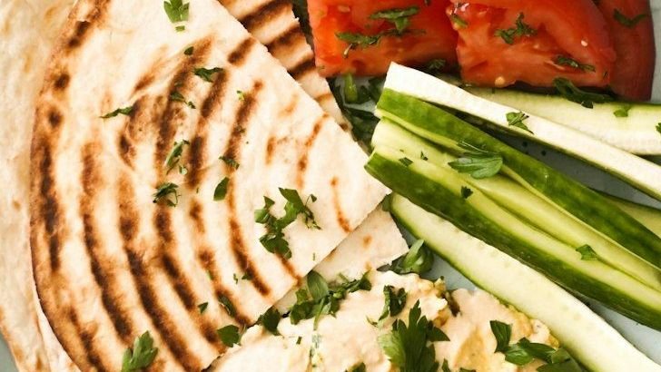 Healthy Snacks That Keep You Energized Between Meals