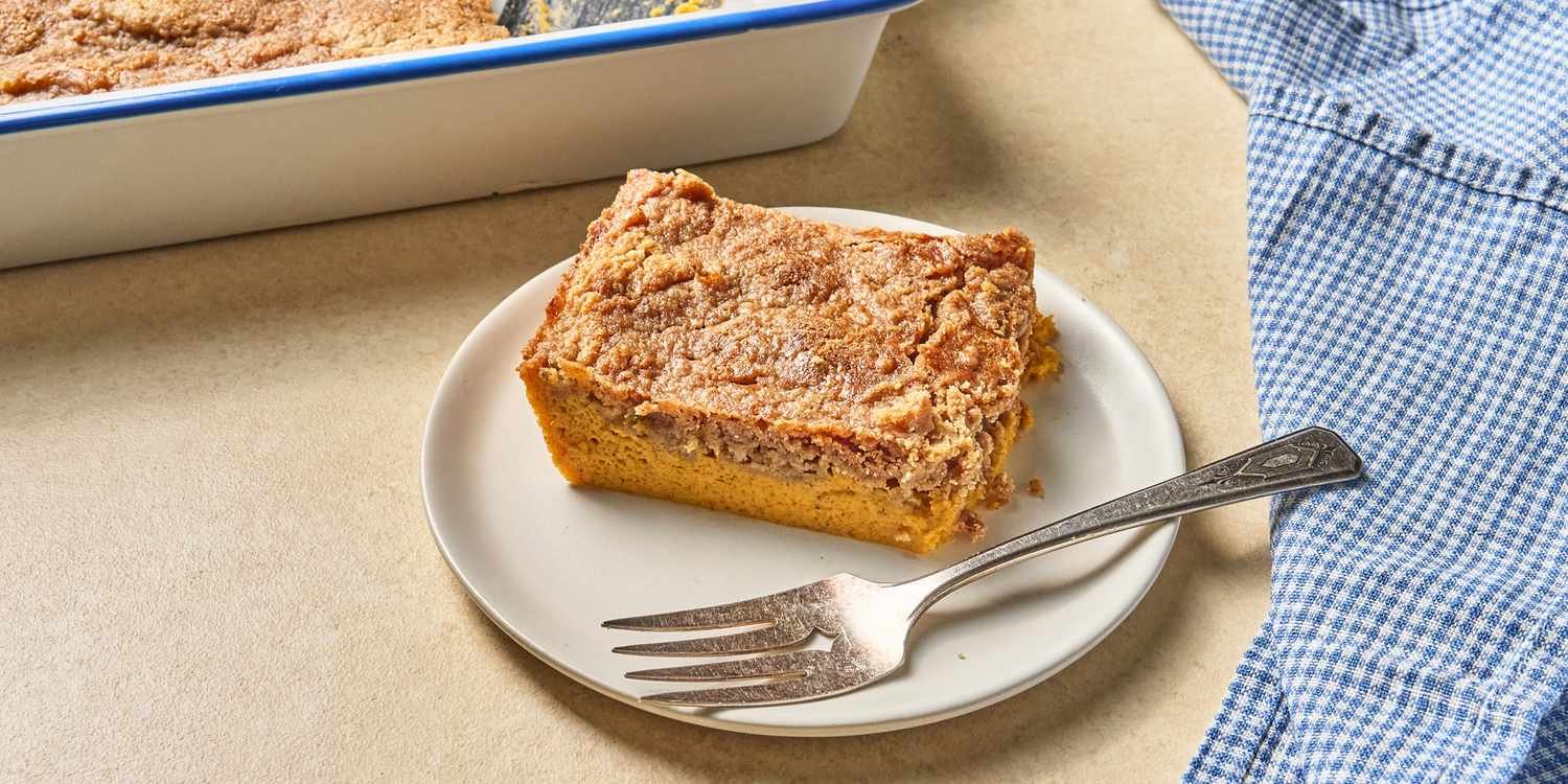 This Pumpkin Dump Cake Is the Easiest Dessert You’ll Make This Thanksgiving