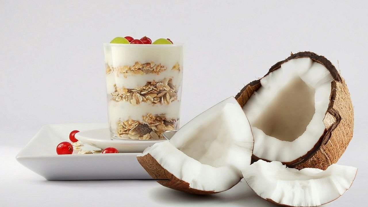 The Healthiest Yogurts Ranked From Worst to Best