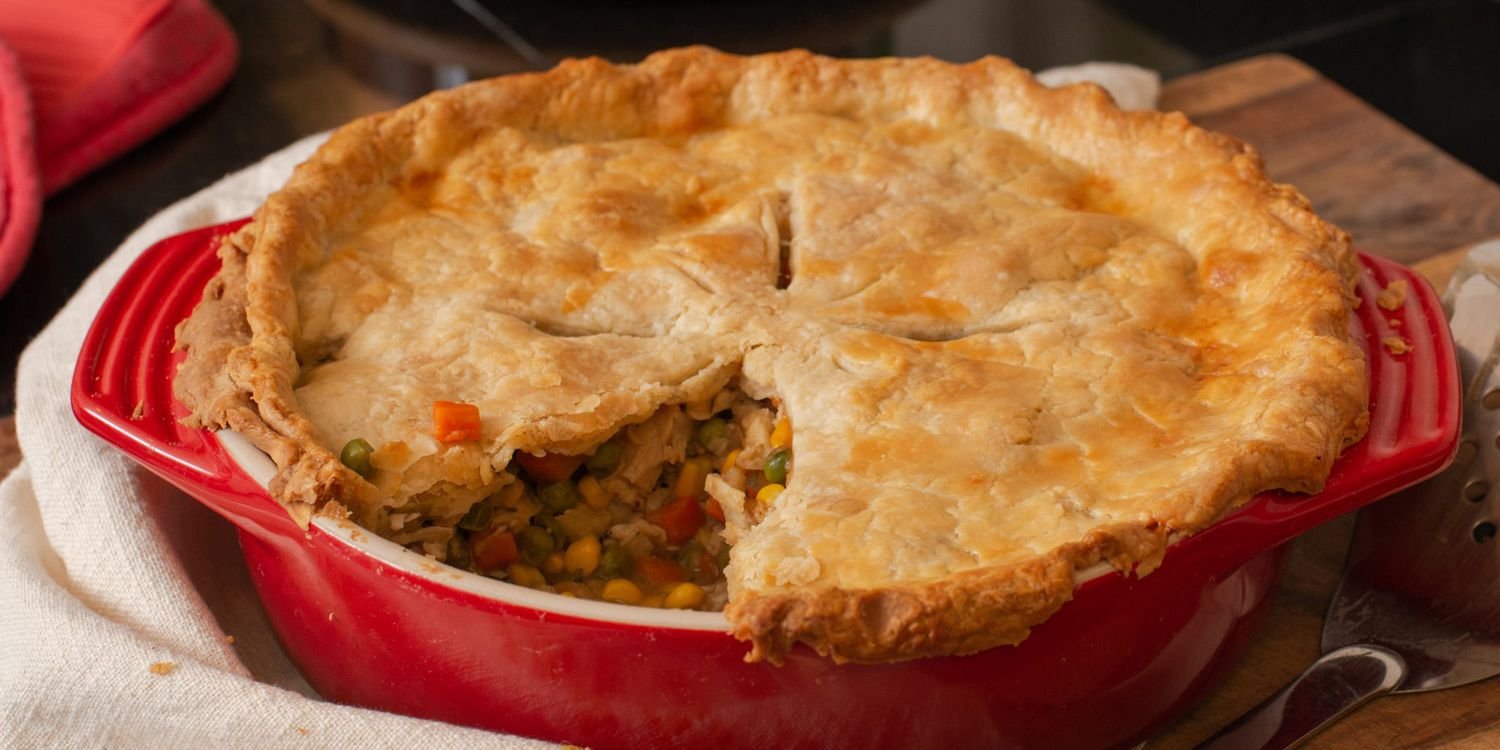 The Easy Pot Pie I Make Every Year With My Thanksgiving Leftovers