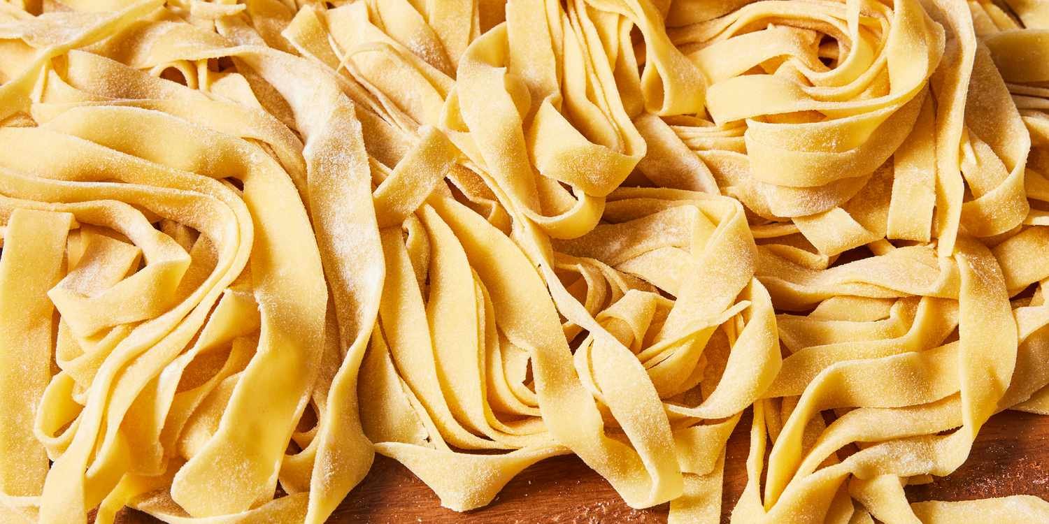 I Asked 5 Italian Chefs for their Favorite Store-Bought Pasta, And They Agreed This is the #1 Feature to Look For On the Label