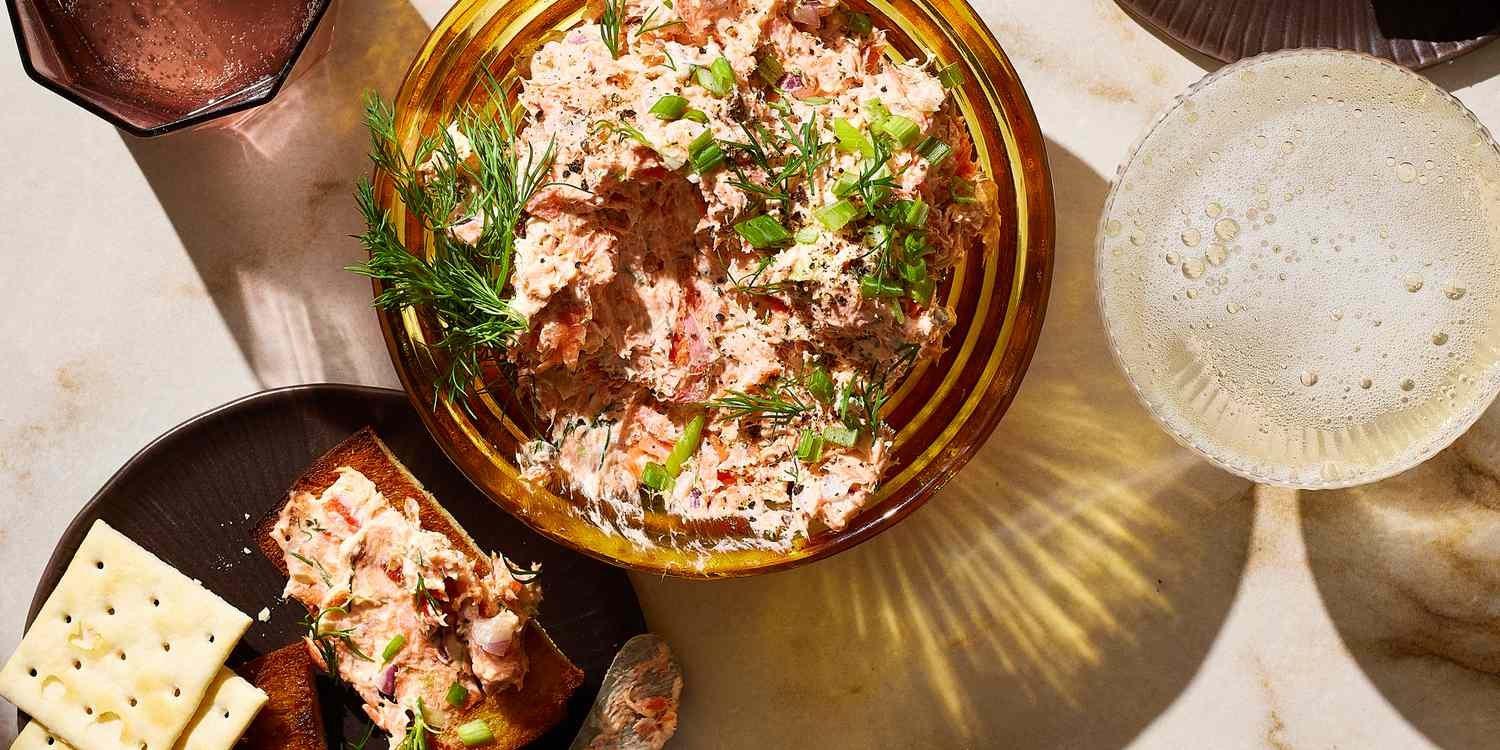 25 Crowd-Pleasing Appetizers To Bring To Your Next Holiday Gathering