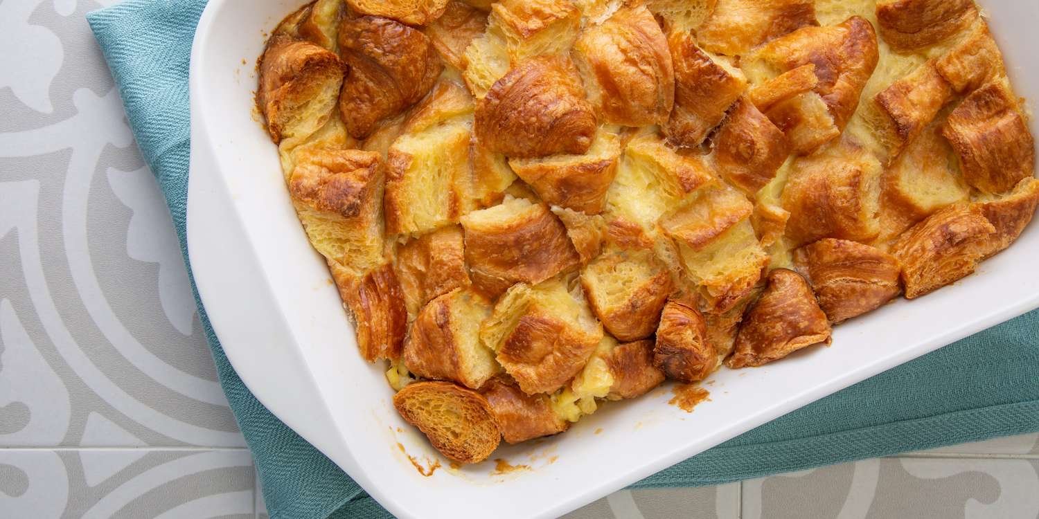 This Embarrassingly Easy Breakfast Casserole Is All I Want On Christmas Morning
