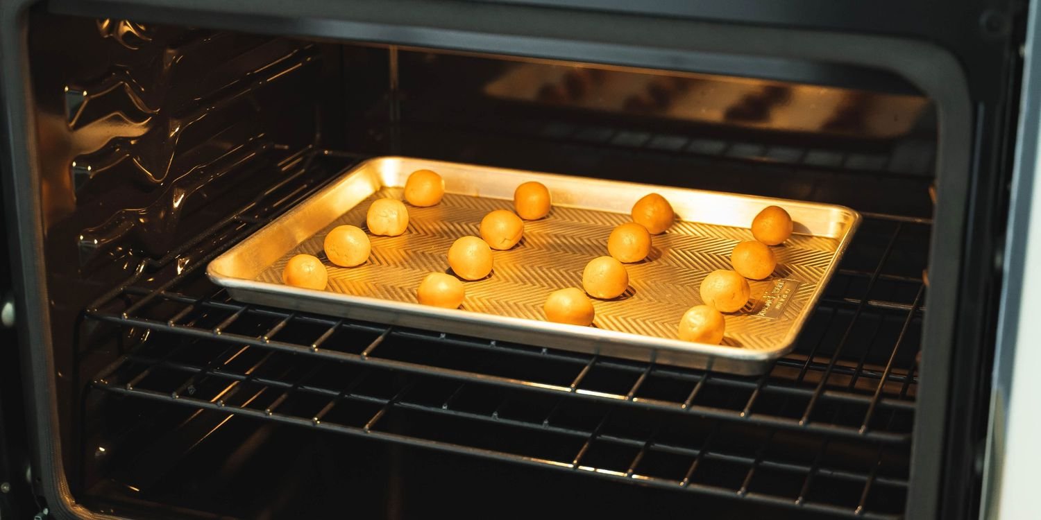 Stop Baking in the Wrong Part of Your Oven—It Could Be Ruining Your Recipes
