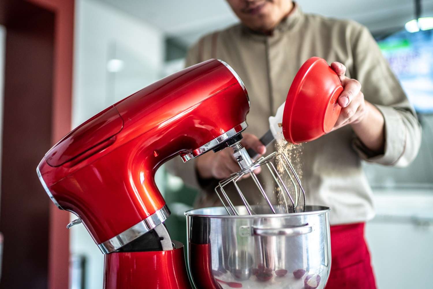 The Affordable Stand Mixer That Outpowers KitchenAid