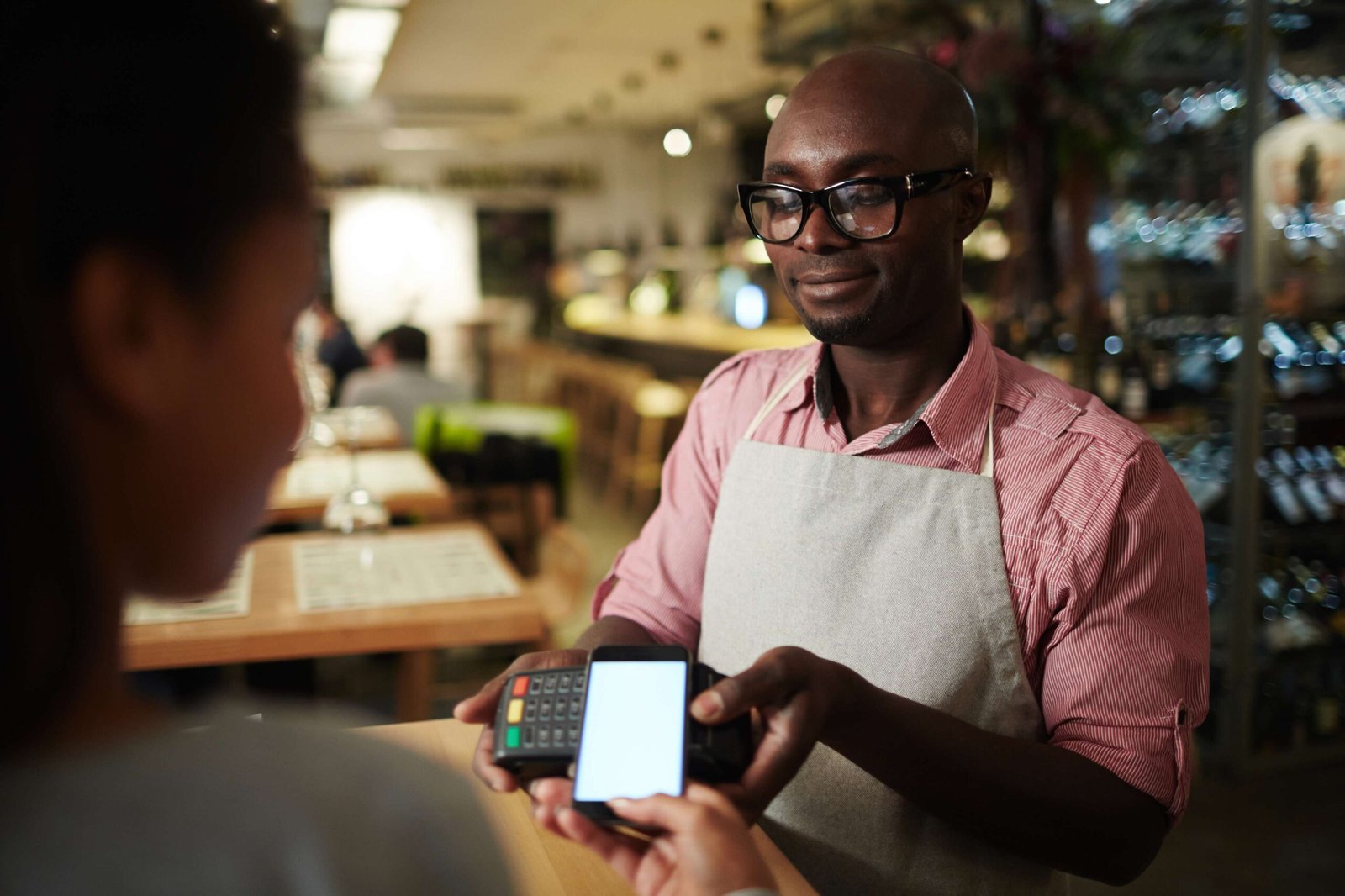 Best Restaurant POS Systems for Small Businesses vs. Chains
